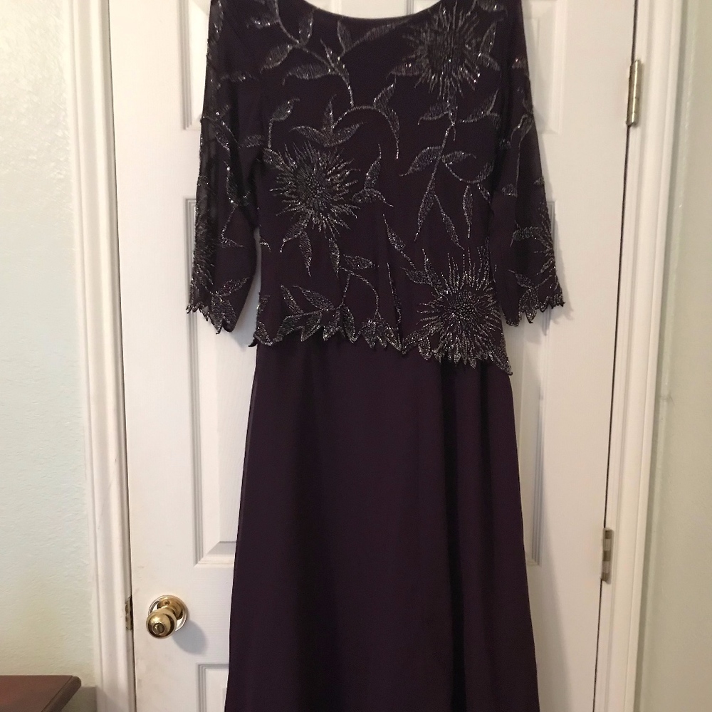 JKARA wine colored beaded formal size 12